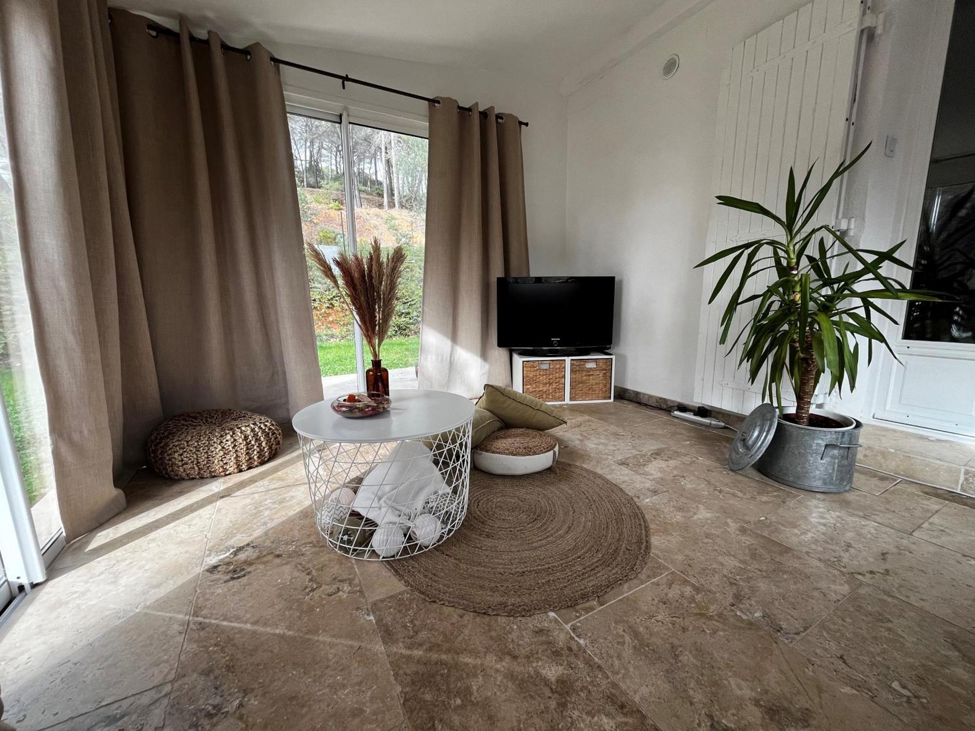 Maison Provencale Au Calme De La Campagne Avec Jacuzzi Aix-en-Provence Esterno foto