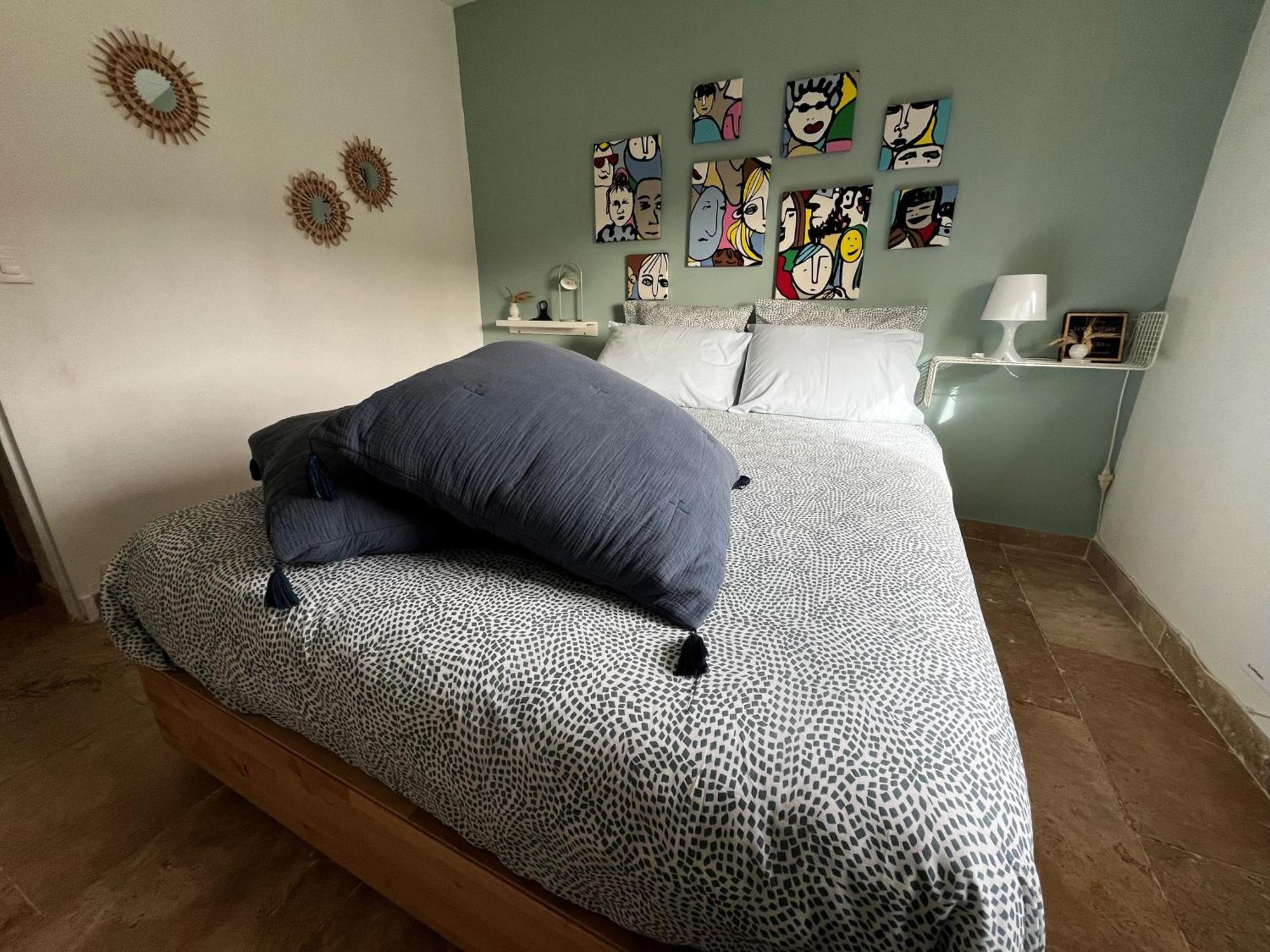 Maison Provencale Au Calme De La Campagne Avec Jacuzzi Aix-en-Provence Esterno foto