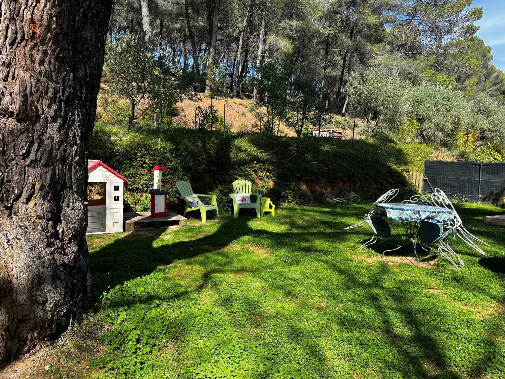Maison Provencale Au Calme De La Campagne Avec Jacuzzi Aix-en-Provence Esterno foto