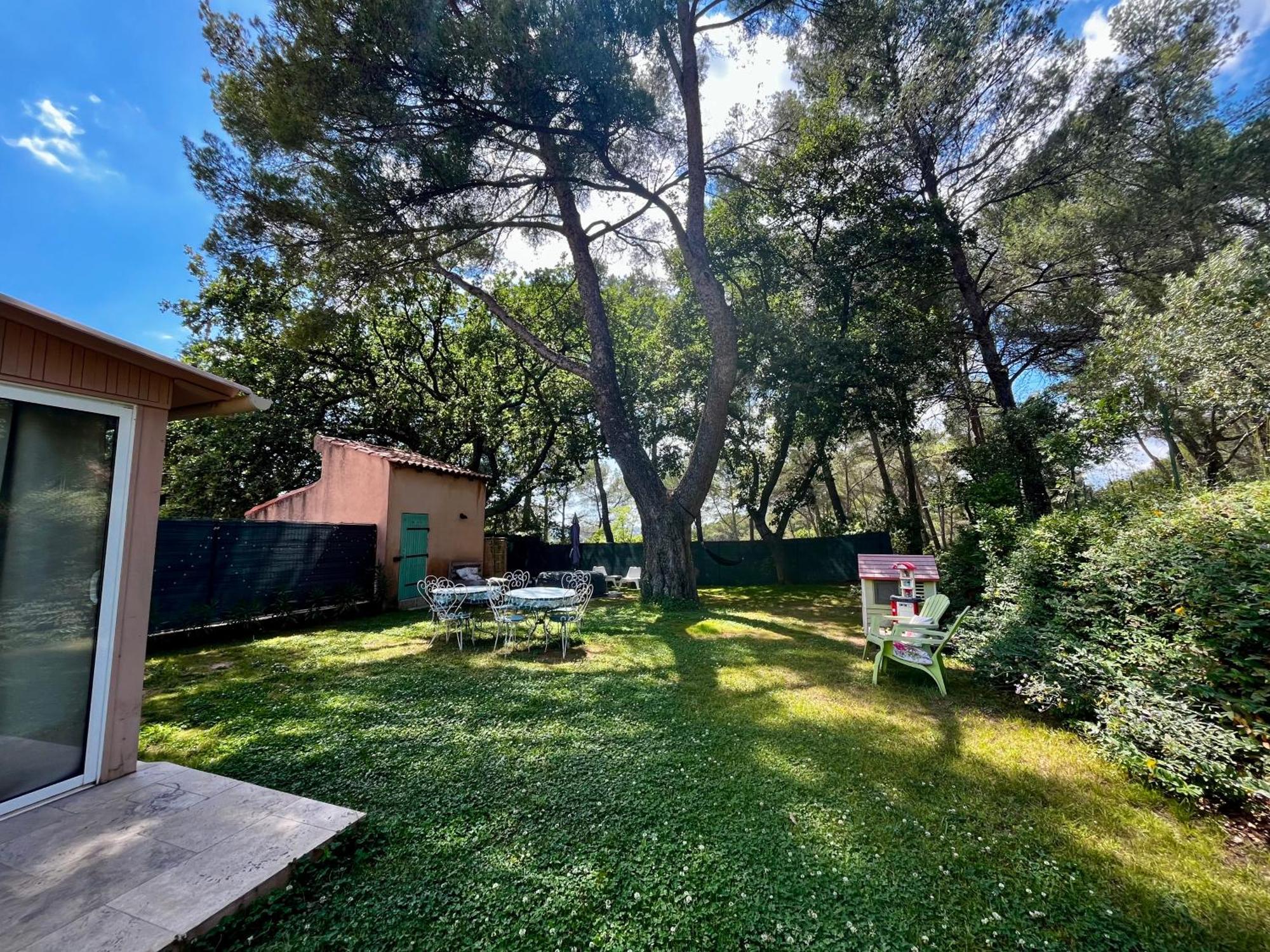 Maison Provencale Au Calme De La Campagne Avec Jacuzzi Aix-en-Provence Esterno foto